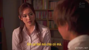Cưỡng hiếp em gái cùng cha khác mẹ